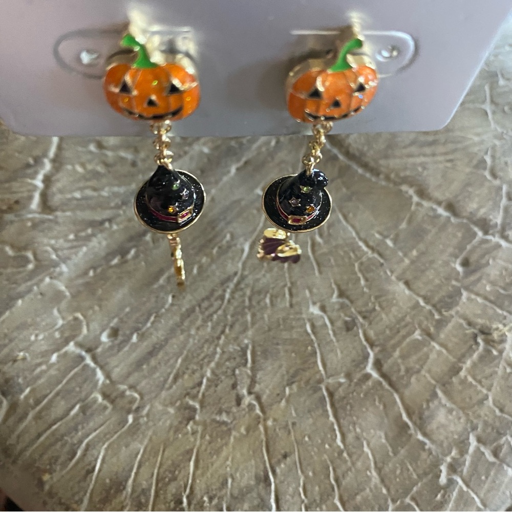 Sugarfix Baublebar Pumpkin Witch Hat Bat Creatures Drop Halloween Earrings NWT - Picture 4 of 10
